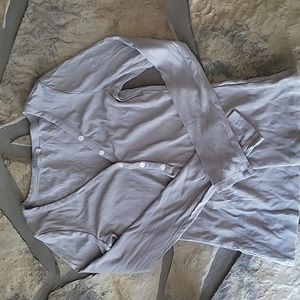 Womens long sleeve top. Size XS. Color is gray